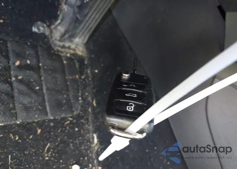 2014 Volkswagen Jetta 2.0L S z USA, uszkodzony, nr VIN 3VW2K7AJXEM366259